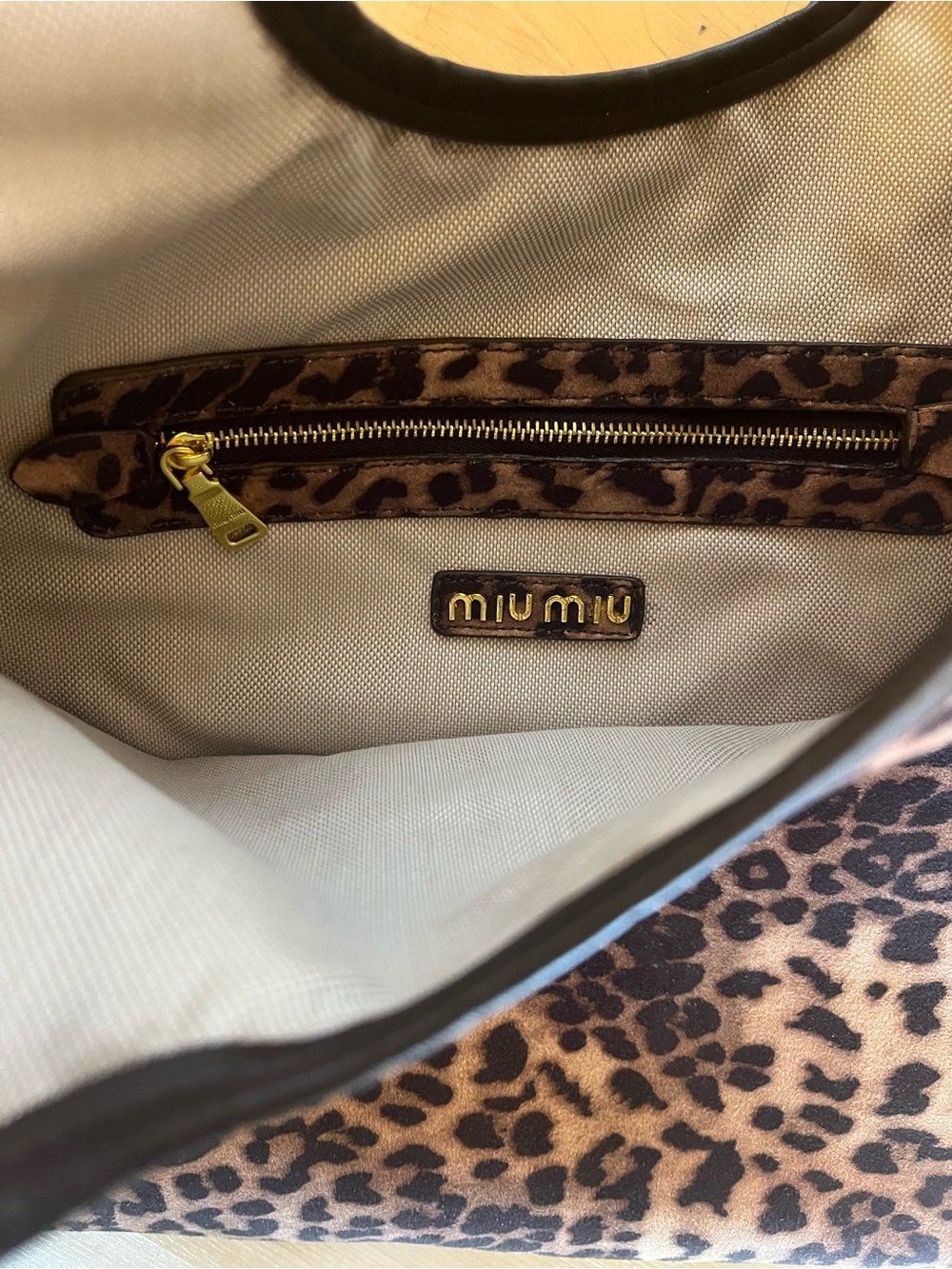 ✨MIU MIU✨ Leopard Print Shoulder Bag with Removable Strap - Picture 2 of 3